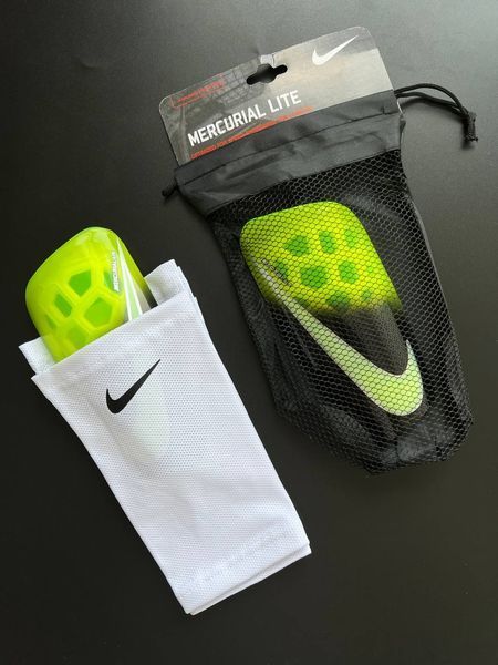 Комплект 3в1футбольні щитки Nike Mercurial Lite F7 фото